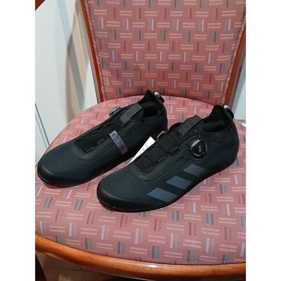 New Men's Sz 11 Adidas Parley x The Road BOA Black Carbon Cycling Black Low Top - Picture 3 of 7